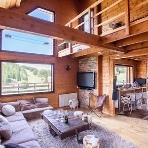  Chalet Massada